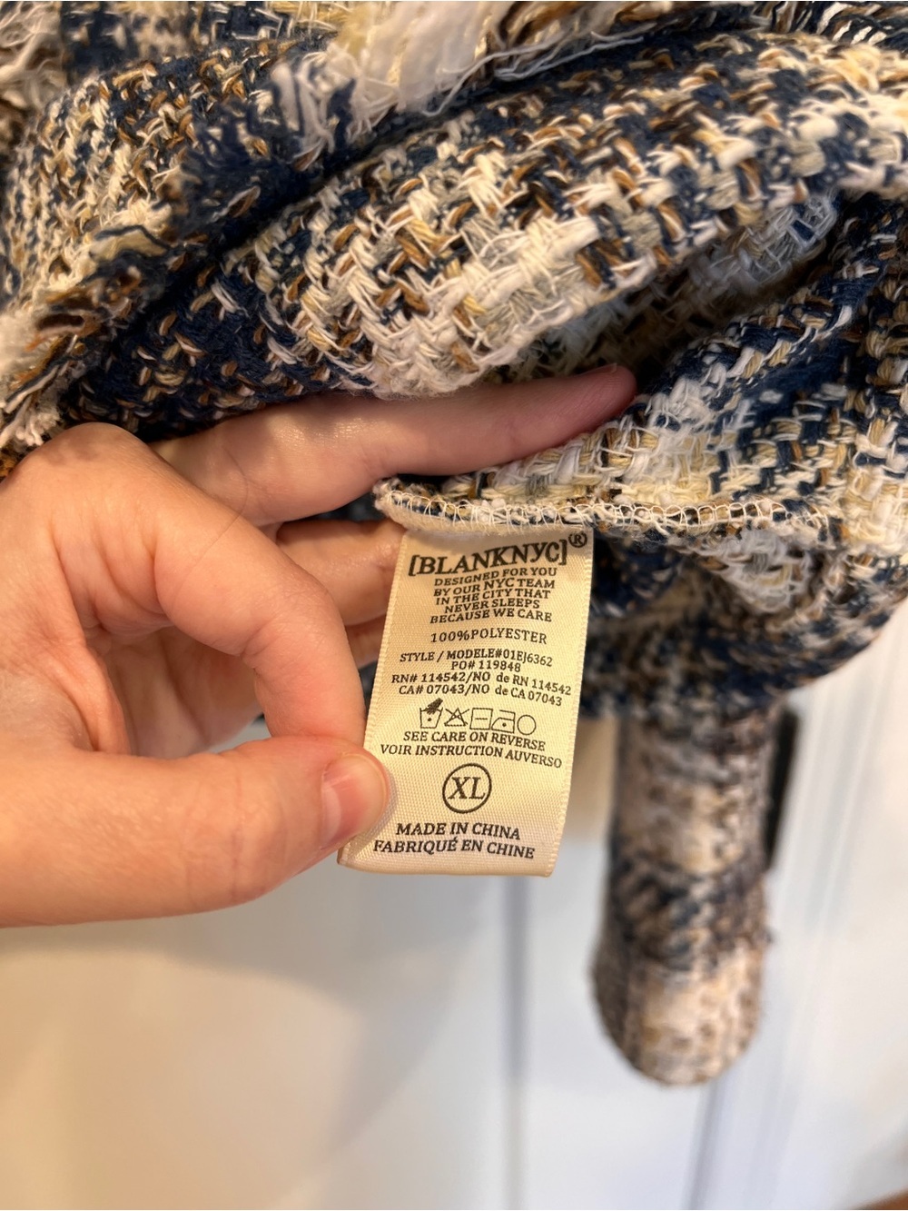 BLANK NYC Plaid Tweed Cropped Jacket - Picture 4 of 5